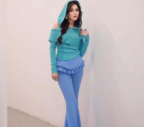 Potret Terbaru Ayu Ting Ting yang Cantik & Mangling, Netizen 'Seperti Princess Jasmine'