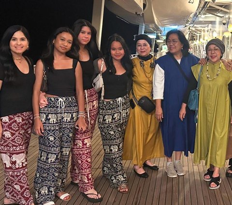 Potret Liburan Dadakan 3 Generasi Annisa Pohan, Seru Bareng Bestie Sang Ibu & Anak di Kapal Pesiar