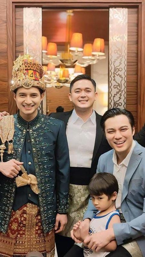 Baim Wong Hadiri Pernikahan Chand Kelvin Tanpa Paula Verhoeven, Penampilan Dua Anaknya jadi Perbincangan Netizen