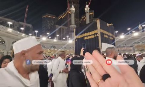 Dikawal Ketat, Begini Proses Penggantian Kiswah Ka’bah di Malam 1 Muharram