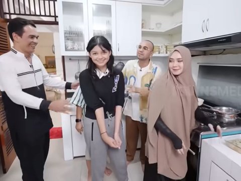 Cantik dan Manis, ini Potret Putri Sambung Teddy Syach, Mpok Alpa Sampai Melongo '12 Tahun Kok Tinggian Kamu ya'