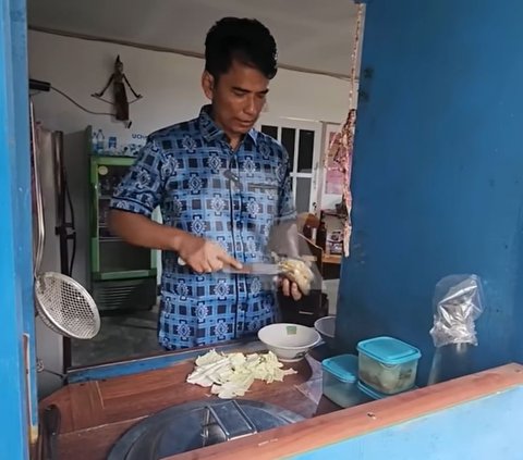 Mengenang Masa Lalu, Ayah Lesti Kejora Bikin Mi Ayam Sendiri 'Wow Mantap'