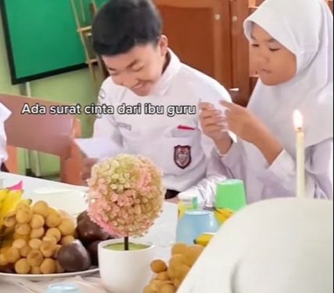 Makan Bersama hingga Dapat Surat Cinta dari Guru, Momen Para Murid Dapat Kejutan Kelulusan Ini Curi Perhatian