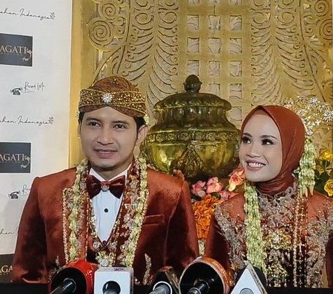 Kini Sudah Menjadi Pasangan Suami Istri, ini Potret Bahagia Chand Kelvin dan Dea Sahira di Momen Pernikahan