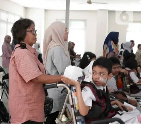 FOTO: Keceriaan Siswa SLB YPAC Jakarta di Hari Pertama Mengikuti Kegiatan Sekolah