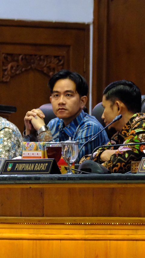 Nota Penjelasan Gibran dalam Rapat Paripurna DPRD Solo Dihujani Interupsi F-PDIP