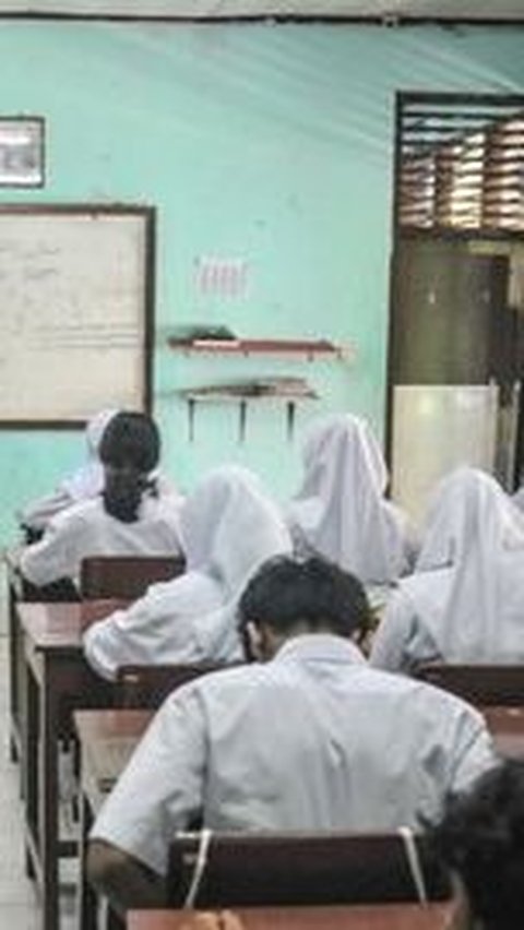 Curhat Orang Tua di Garut, Anaknya Dipersulit Masuk SMA Favorit karena Tak Pakai Jalur ‘Sindikat Sekolah’