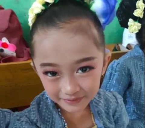 Viral Kindergarten Child Dresses Up His Friend for a Performance, the Result is Astonishing