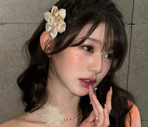 Get a Cuter and Glowing Look Like Won-young IVE with Just 2 Makeup Products