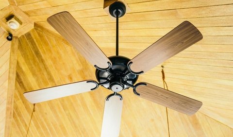 6. Kipas Angin atau Exhaust Fan