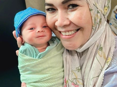 10 Momen Bahagia Syifa Adik Ayu Ting Ting yang Baru Melahirkan Anak Kedua, ini Potret Bayinya yang Lucu dan Menggemaskan