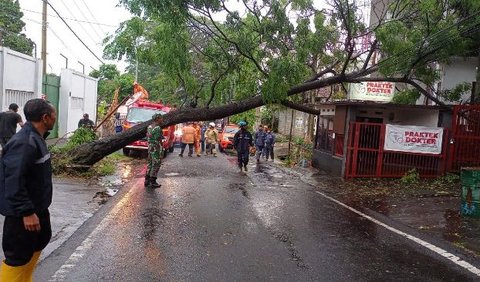 BPBD DKI Jakarta mencatat bencana yang banyak terjadi selama dua tahun terakhir saat cuaca ekstrem melanda Jakarta.<br>