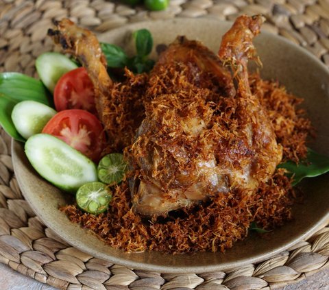 Enjoy the Savory and Rich Taste of Madura Duck with Serundeng Seasoning, Make it Yourself at Home!