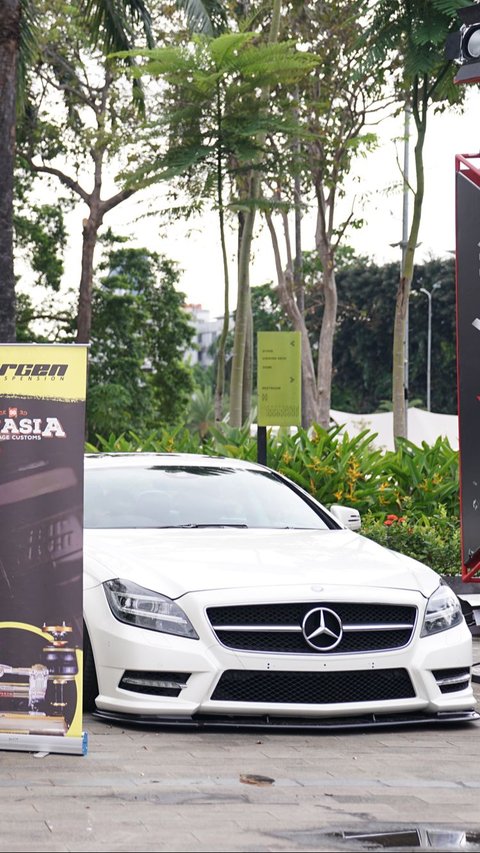 Di Jakarta, Black Auto Battle berhasil menjaring 45 mobil modifikasi yang merupakan Premium Car yang banyak diminati