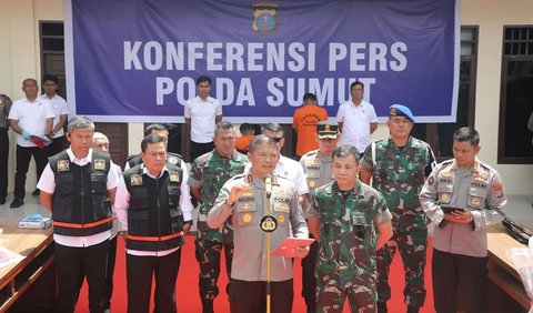 Sedihnya, pembakaran rumah Rico oleh kedua pelaku eksekutor tersebut menewaskan 4 orang. <br>