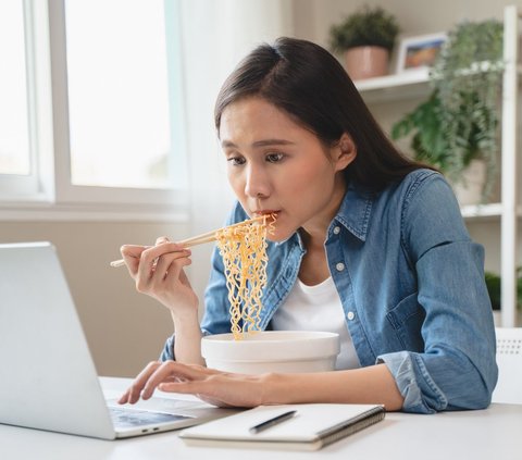 Don't Rush, Chewing Food Properly Can Prevent Stomach Cancer