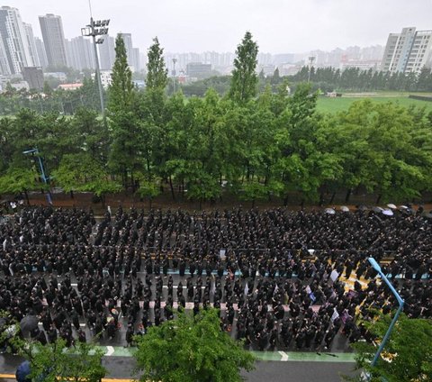 FOTO: Aksi Ribuan Buruh Samsung di Korea Selatan Demo Tuntut Kenaikan Gaji dan Tunjangan