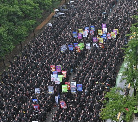 FOTO: Aksi Ribuan Buruh Samsung di Korea Selatan Demo Tuntut Kenaikan Gaji dan Tunjangan