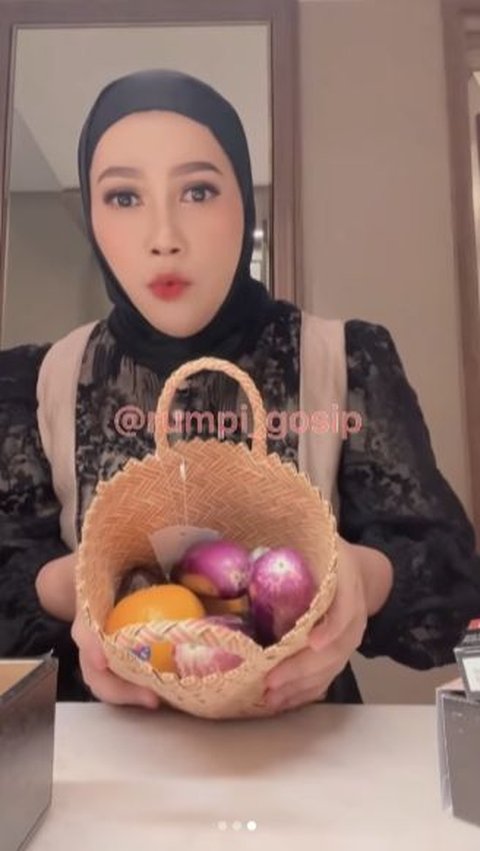 Vegetables and fruits are neatly arranged in a cute little basket.