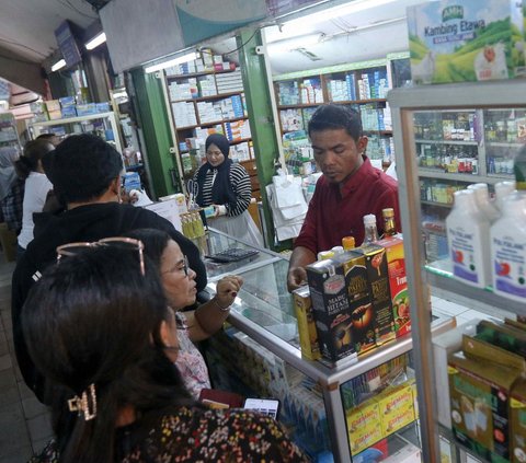 FOTO: Harga Obat di Indonesia Lebih Mahal 5 Kali Lipat dari Malaysia, Ternyata Ini Penyebabnya