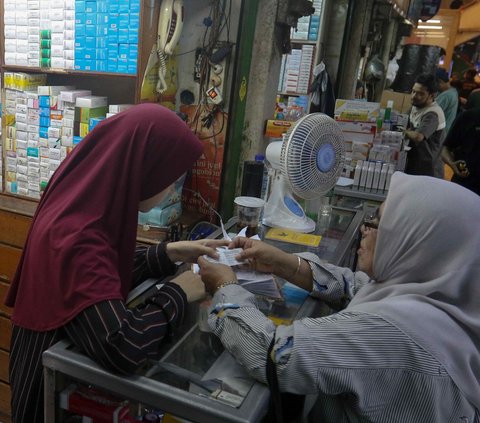 FOTO: Harga Obat di Indonesia Lebih Mahal 5 Kali Lipat dari Malaysia, Ternyata Ini Penyebabnya