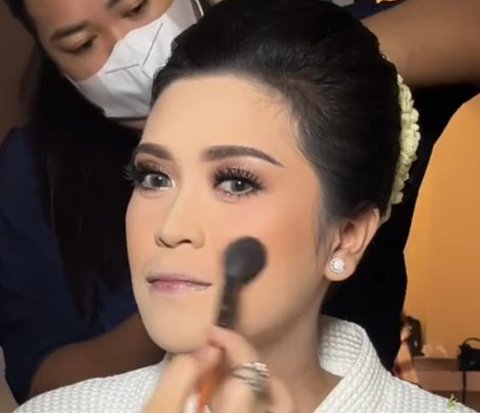 Clients Praise the Perfect Results of MUA's Makeup Despite the Affordable Rates, Netizens: 