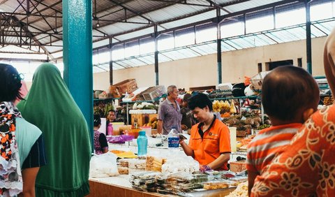 Adab saat Masuk Pasar atau Mal