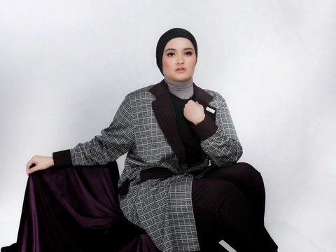 Portrait of Fathimah Alatas Making a New Breakthrough in the Muslim Fashion World