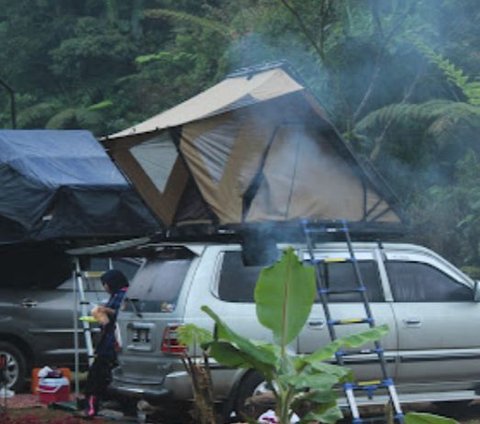 Ada Tempat Camping Syahdu di Ciwidey, Latarnya Kebun Teh dan Curug yang Bikin Betah