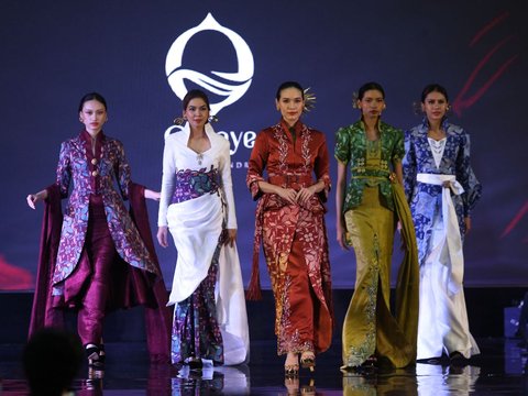 FOTO: Pesona Memikat Batik Taliabu Karya Eko Tjandra dalam Selaras Wastra