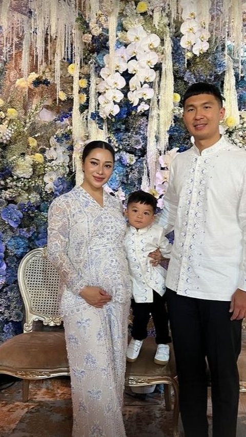 Portrait of Nikita Willy's 4-Month Pregnancy Celebration, Its Decoration is Luxurious