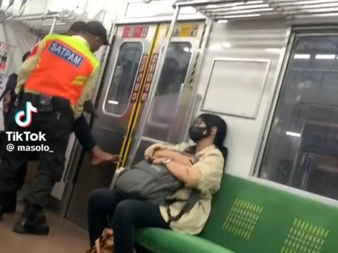 Aksi Sigap Security KRL Bantu Gendong Penumpang yang Baru Kecelakaan Ini Viral, Tuai Pujian