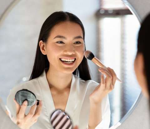 5 Makeup Tools You Must Bring When Traveling to Achieve Flawless Makeup