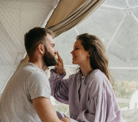 40 Funny Quotes for Husbands and Wives that are Romantic, Create Laughter in Your Conversations to Make it More Intimate