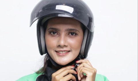 3. Tidak Selalu Mencuci Helm