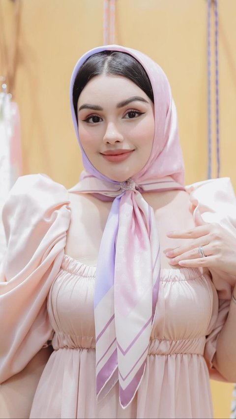 Incredibly Beautiful, 8 Photos of Nurah Syahfirah, Teuku Rafly's Wife, Her Appearance Like a Living Doll.