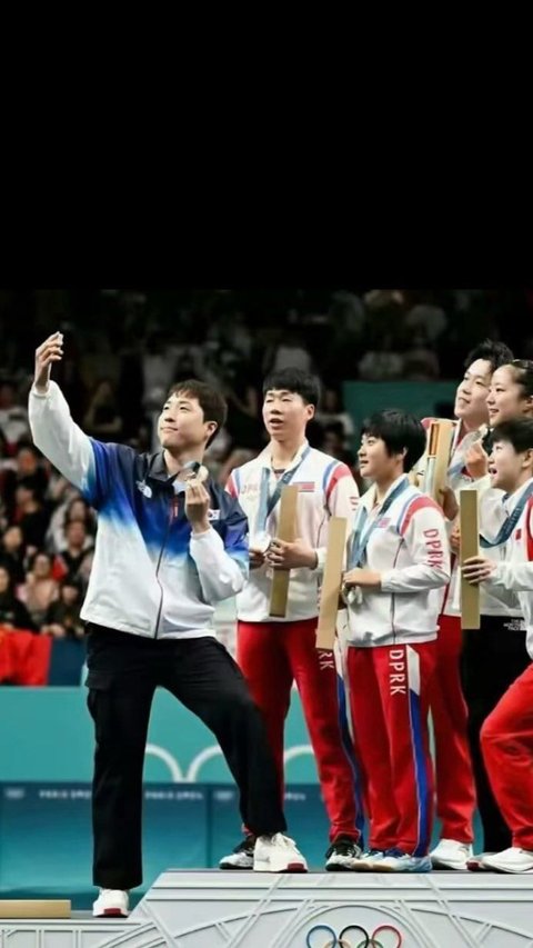 Rare Moment of North and South Korean Athletes Taking a Photo Together at the 2024 Paris Olympics