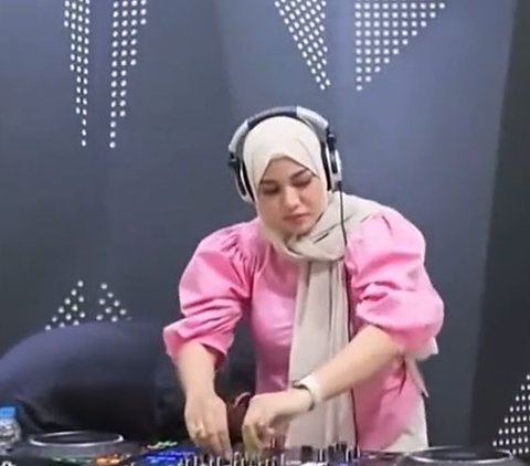 Aurel Hermansyah Faces Criticism for DJing, Atta Halilintar Gives a Sharp Response