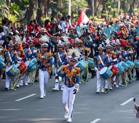 FOTO: Detik-Detik Bendera Merah Putih dan Naskah Proklamasi Tinggalkan Monas Menuju IKN