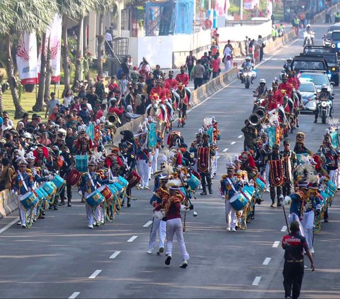 FOTO: Detik-Detik Bendera Merah Putih dan Naskah Proklamasi Tinggalkan Monas Menuju IKN