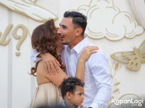 8 Potret Gender Reveal Anak Ketiga Jessica Iskandar, Ternyata ini Jenis Kelamin Calon Buah Hati