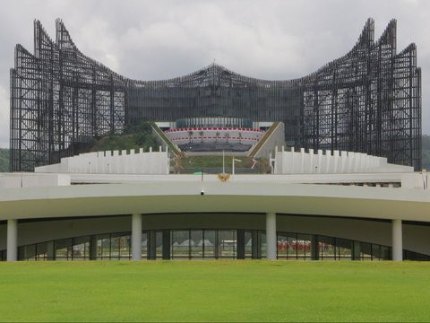 FOTO: Melihat Progres Istana Kepresidenan Jelang Perayaan Hari Kemerdekaan Republik Indonesia ke-79 di IKN