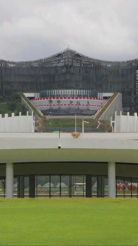 FOTO: Melihat Progres Istana Kepresidenan Jelang Perayaan Hari Kemerdekaan Republik Indonesia ke-79 di IKN