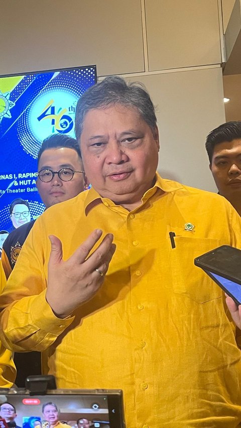 Airlangga Hartarto Resigns as Chairman of Golkar, Effective August 10, 2024