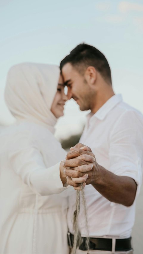 Want to Find a Partner Soon? Do These 5 Practices That Insya Allah Will Bring You Closer to the Best Partner