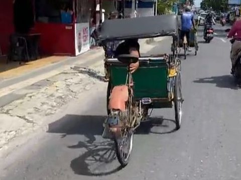 Viral ‘Autopilot Rickshaw’ Passes on the Road, Driver Relaxedly Sits in the Passenger Seat