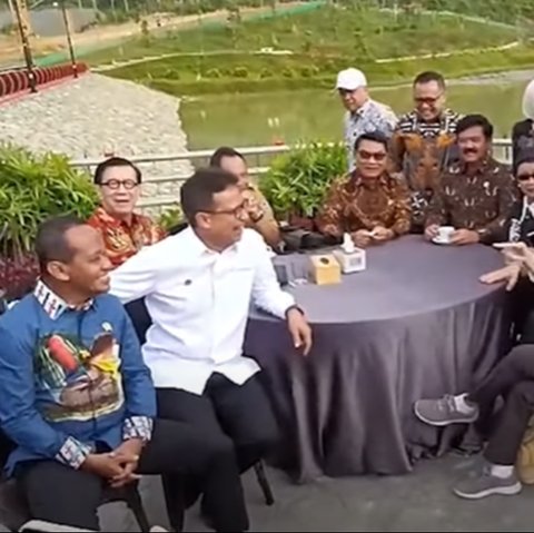 Menteri Kabinet Indonesia Maju (KIM) foto bersama di IKN.