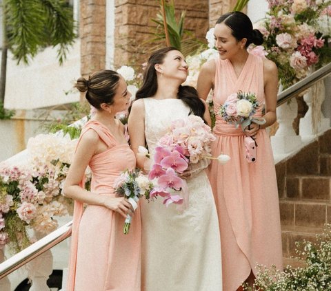 Portrait of Beby Tsabina as Cassandra Lee's Bridesmaid, Just as Beautiful as the Bride