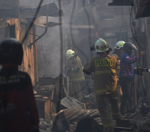 FOTO: Penampakan Kawasan Permukiman Padat Penduduk di Manggarai yang Ludes Terbakar,  Sebabkan 1.050 KK Mengungsi