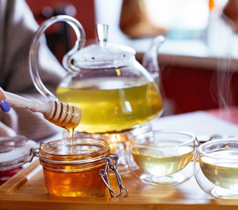 Don't Just Mix Honey with These 5 Foods, It Can Turn into Poison